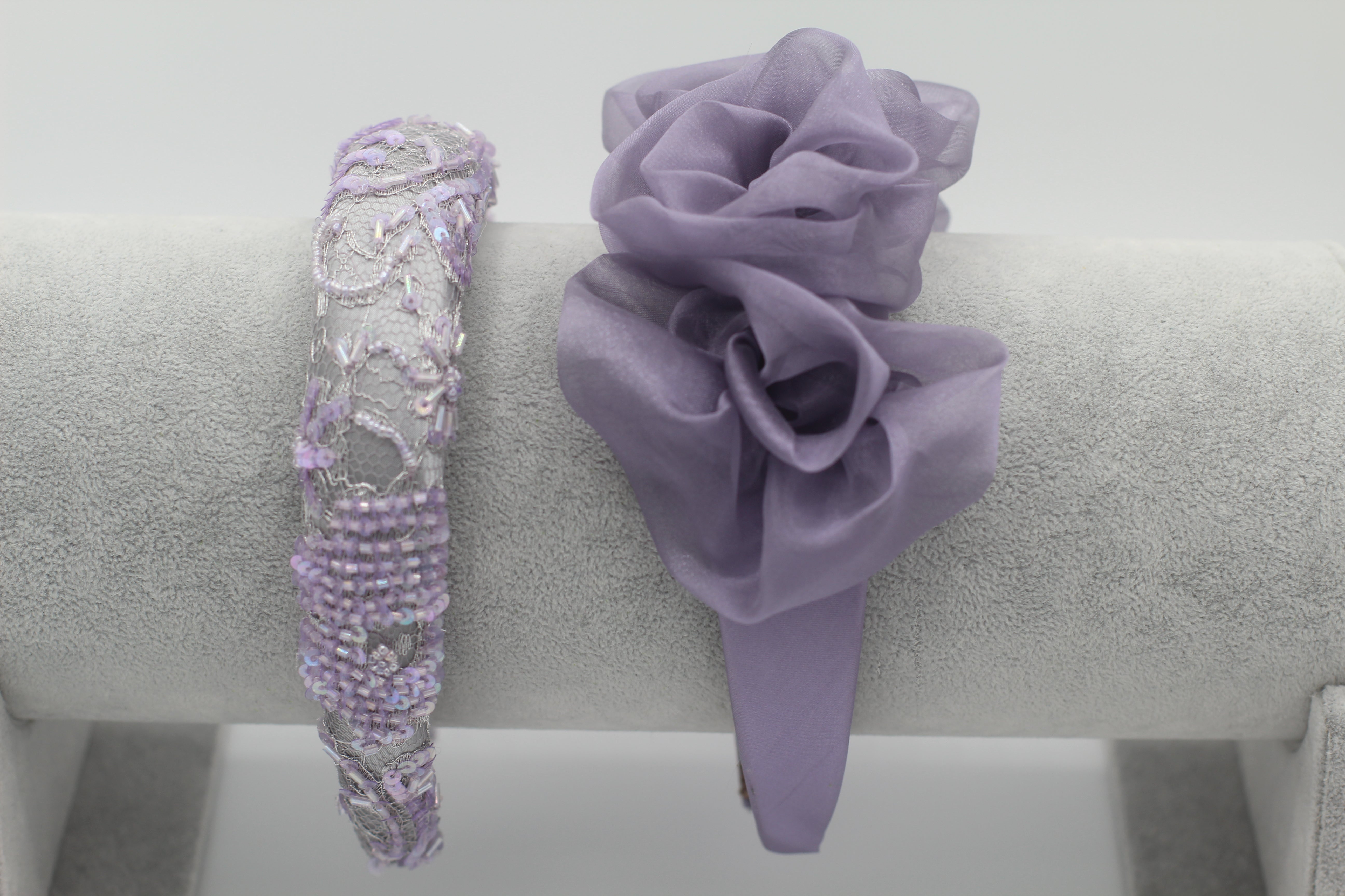 Diadema con Volumen - Bordado Fantasía - Gris y lila