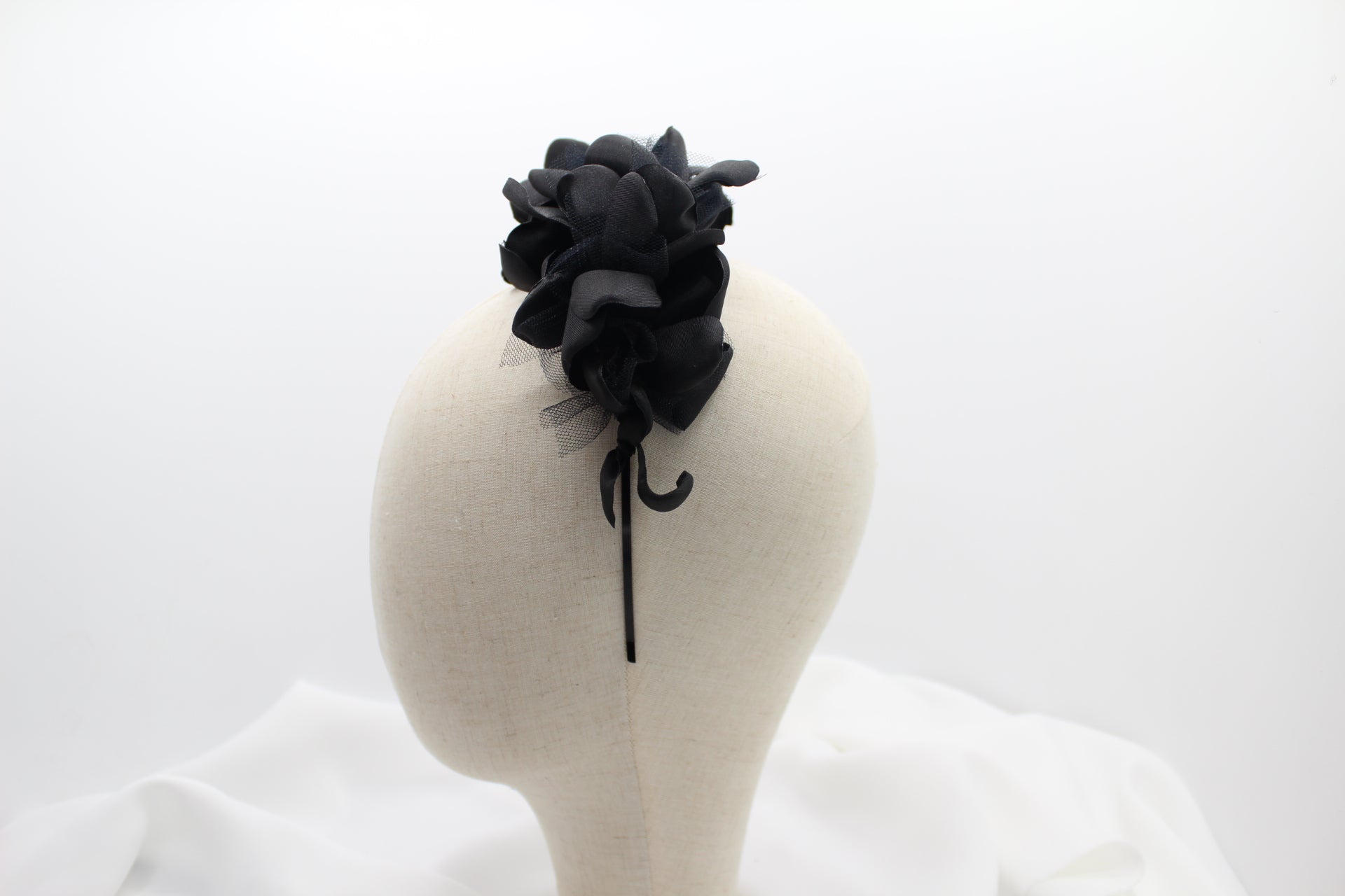 Diadema de Pétalos - Negro