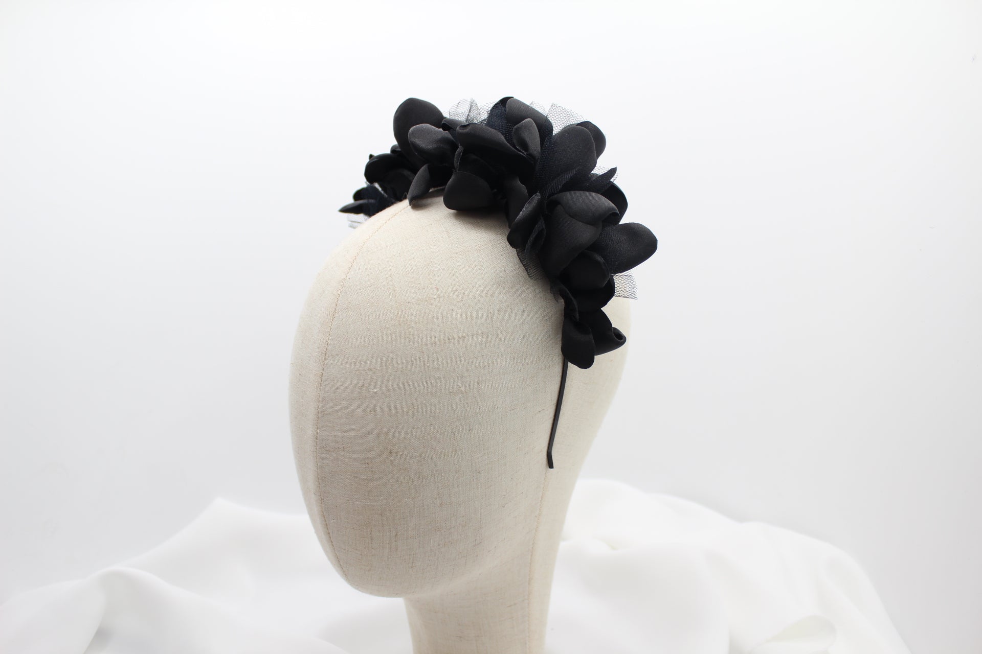 Diadema de Pétalos - Negro