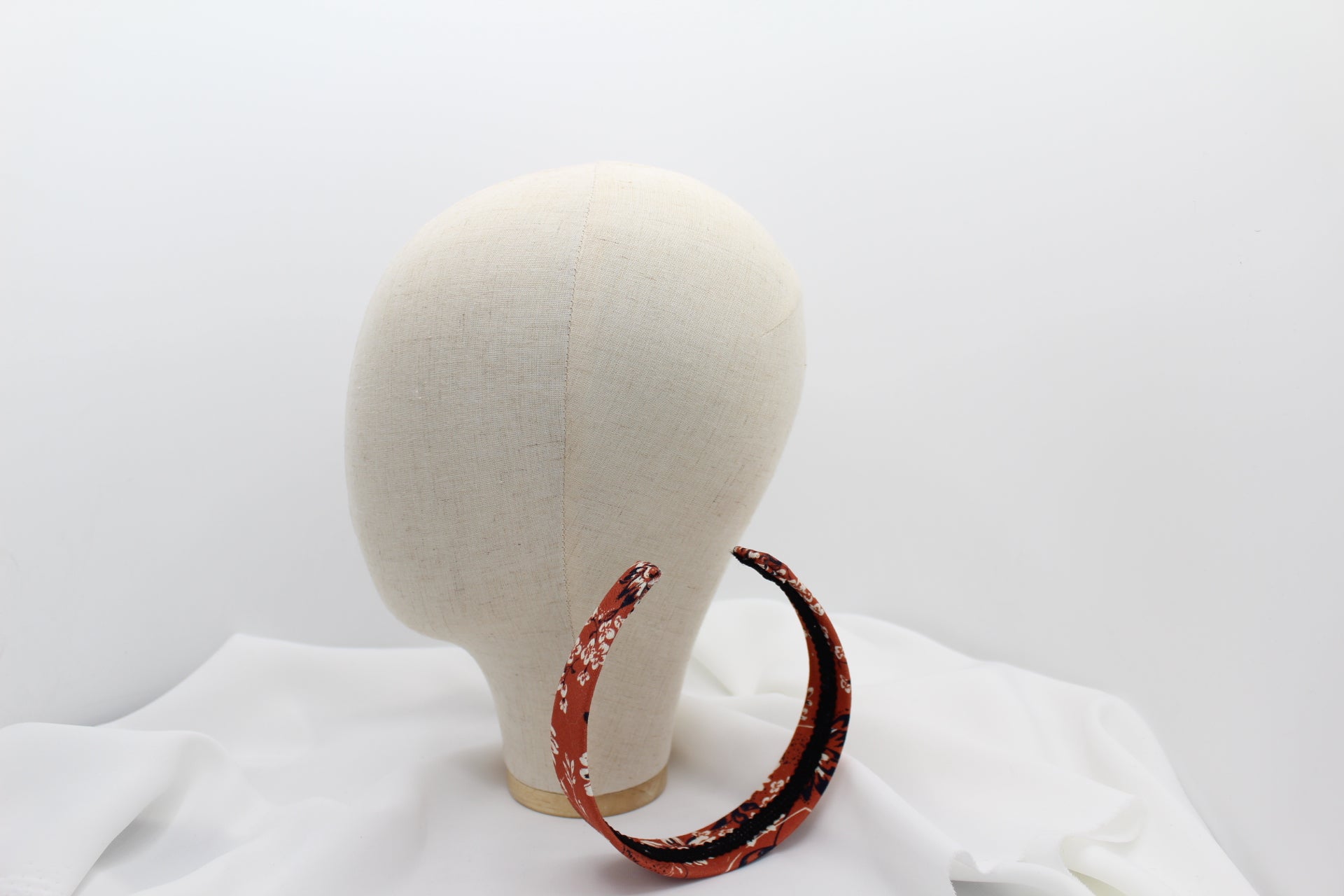 Diadema Plana Print - Naranja y Negro