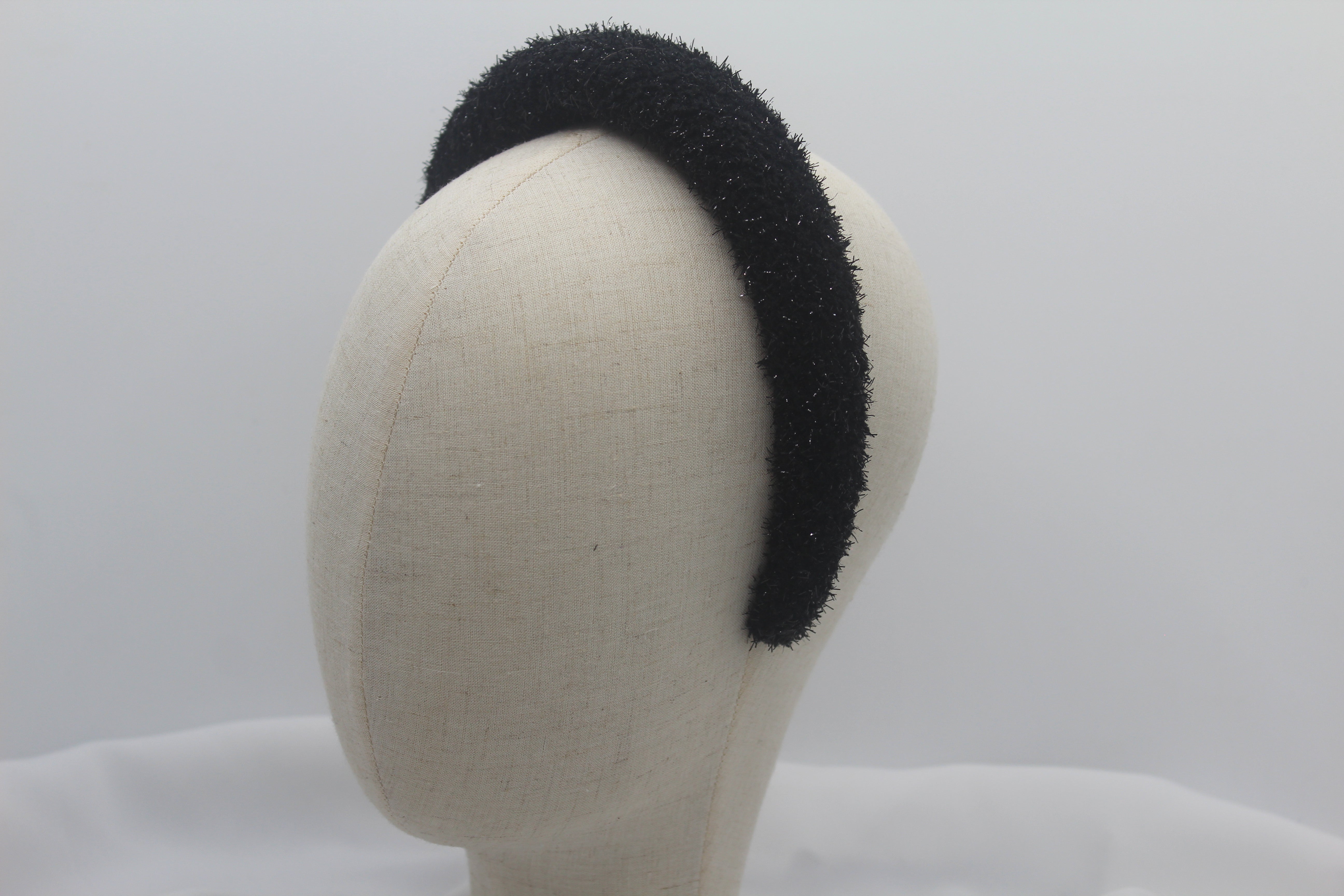 Diadema con Volumen - Pelo sintético con brillo.