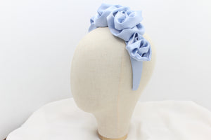 Diadema flores satén - azul claro