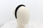 Cargar imagen en el visor de la galería, Diadema con Volumen - Terciopelo negro con brillantes
